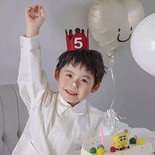 韩国红色皇冠数字帽生日氛围拍照毛毡帽儿童男女孩周岁装饰品道具 - 图1