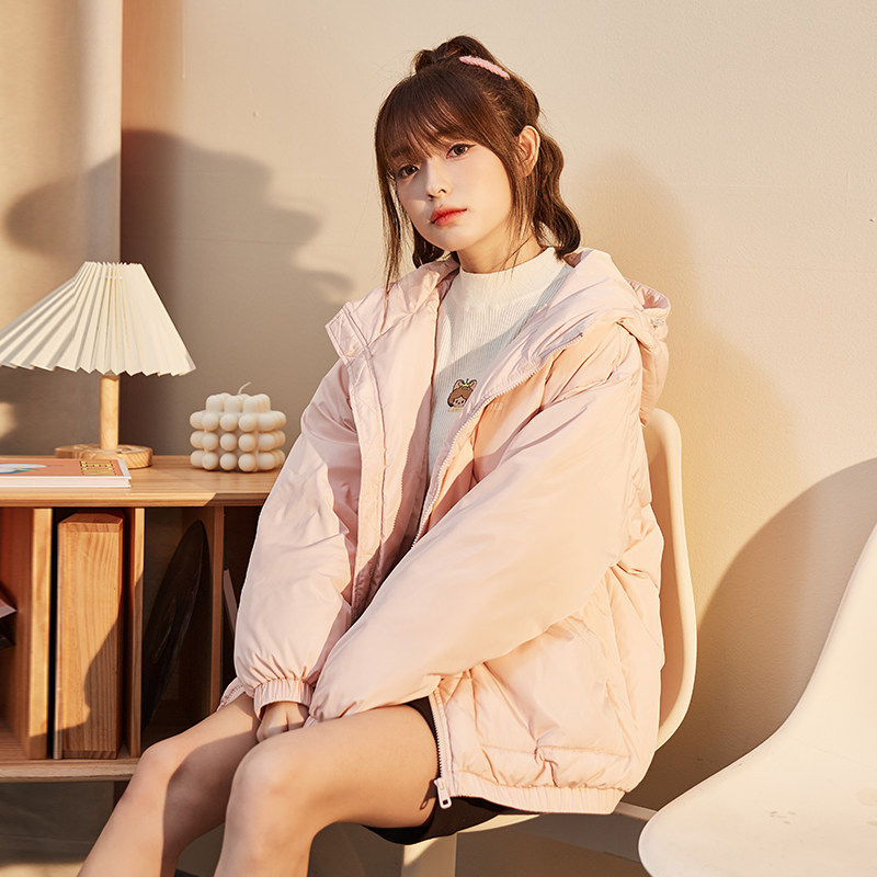  唐狮outlets店羽绒服