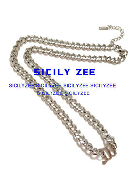 SIZEE钛钢字母锁骨粗百搭嘻哈