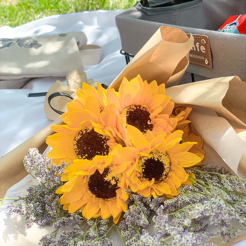 向日葵花束推荐品牌 新人首单立减十元 21年6月 淘宝海外