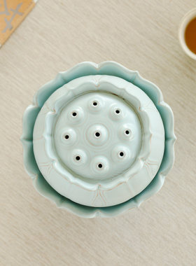 中式陶瓷莲花流水加湿摆件