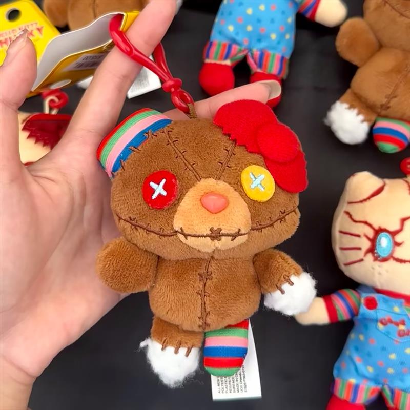 日本SELUMB环球影城LA限定kitty万圣节鬼娃kt缝线小熊包包车挂件 - 图2