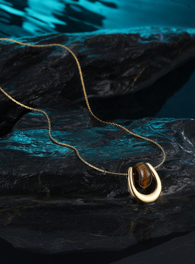 金色天然虎眼石项链女钛钢锁骨链