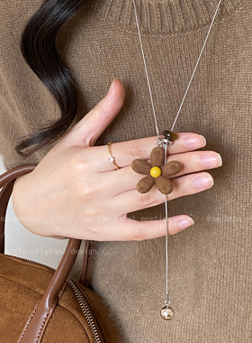 红色丝绒花朵珍珠项链女款