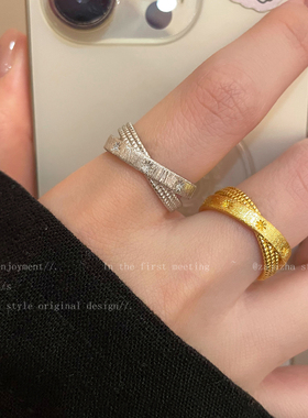 小红书爆款！爆闪星芒双环戒指女