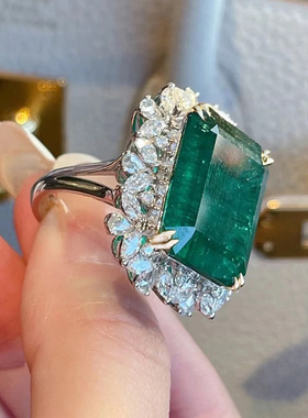新品祖母绿彩宝戒指女闪钻手饰