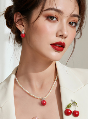 一撇一捺樱红蜜语项链