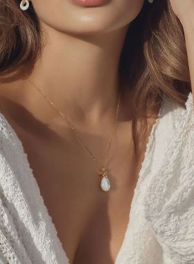 一撇一捺YPYN露凝叶语颈饰白色母贝项链女925银锁骨链金色高级感