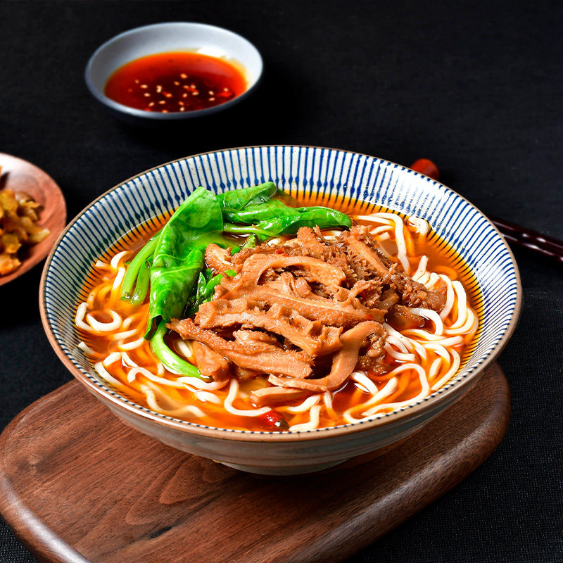 粮农香辣牛肚面浇头料理包外卖商用速食半成品快餐预制菜加热即食