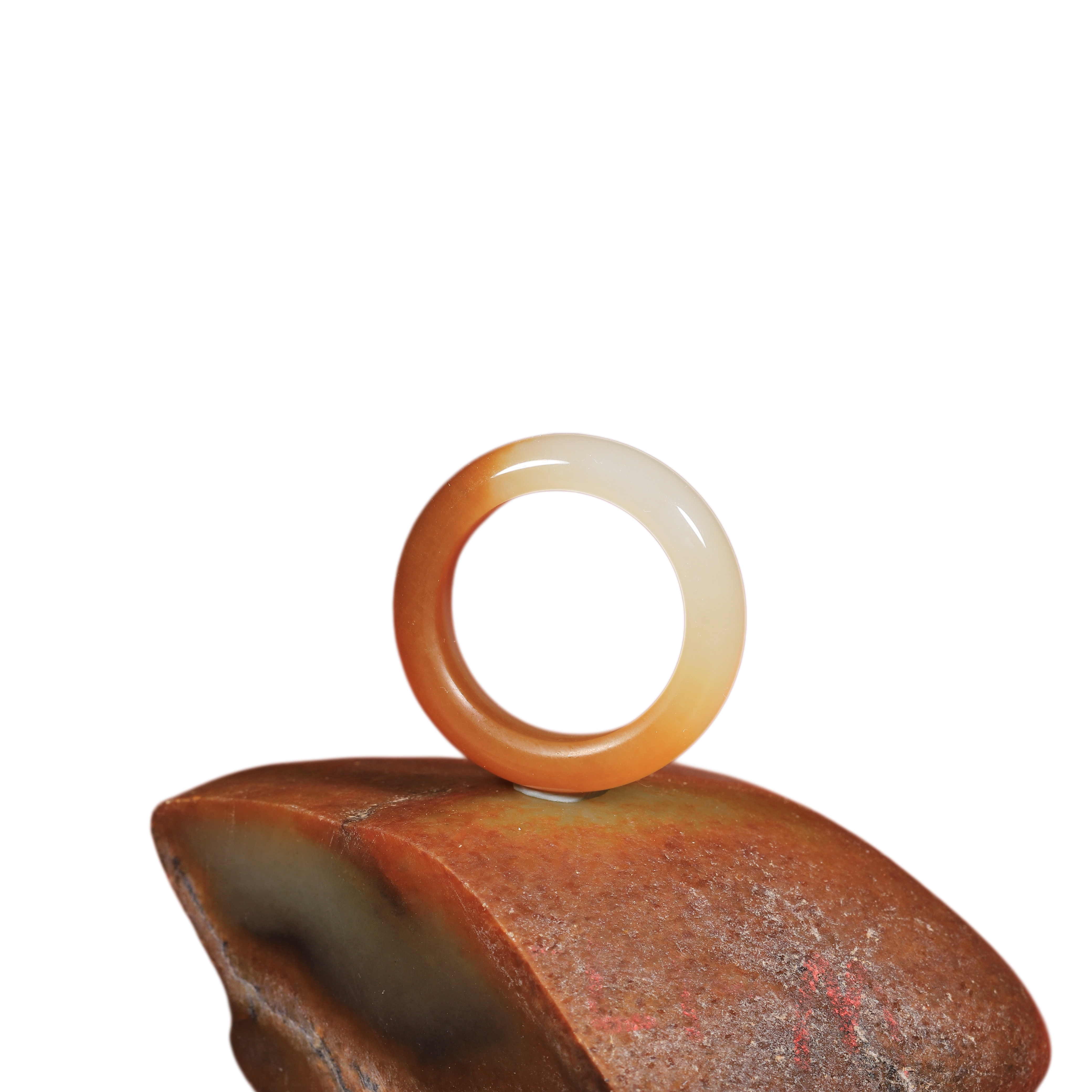 Hanyushe 18mm Qiemo sugar white material Hetian jade ring