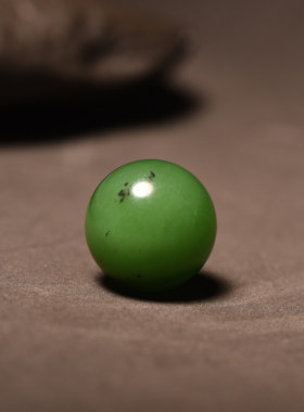 圆珠单株手串籽料碧玉