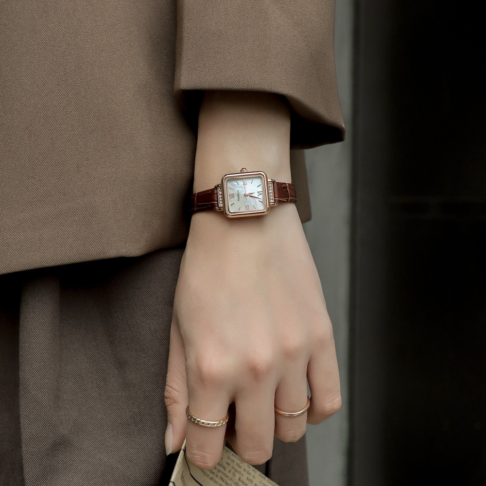 女轻奢小众女士小巧精致复古手表 番米拉国产腕表