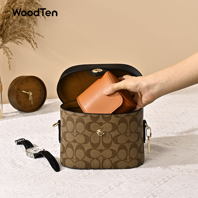 High-end exquisite portable business travel watch storage box