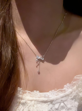 银色锆石蝴蝶结吊坠项链女