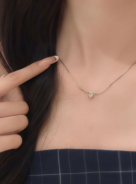 简约高级感锆石吊坠锁骨链