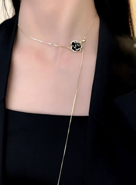 镶钻黑色山茶花项链女