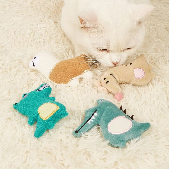 Cat Toy Catnip Plush Doll Teeth Grinding Resistant Bite