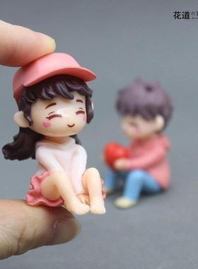 可爱卡通情侣公仔微景观装饰摆件俏皮月亮圣诞情侣迷你树脂工艺品