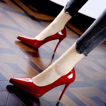 Hong Kong Fine Heel Waterproof Bench High Heels Shoes Women 2023 Fall New Red Temperament Banquet Gown Pointed Single Shoes