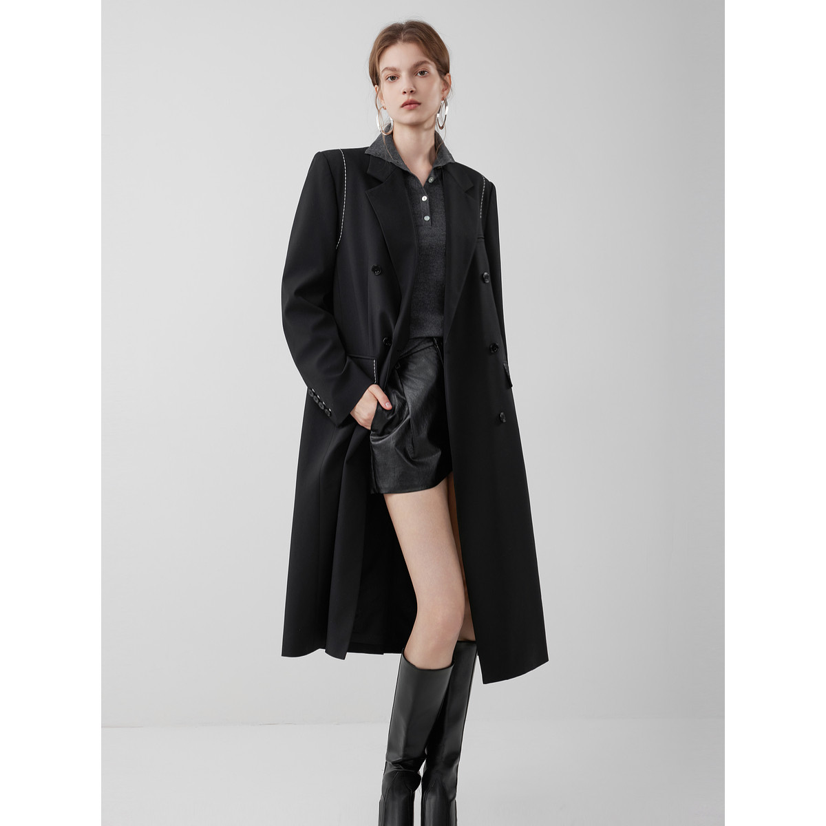 【自营】ELLE法式撞色廓形长款西装外套女2025秋新款正肩独特西服,淘宝优惠券,粉丝福利购,淘宝优惠卷