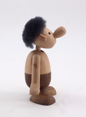 深圳小商品工艺品实木小矮人丹麦风玩偶人家居装饰木偶人小摆件