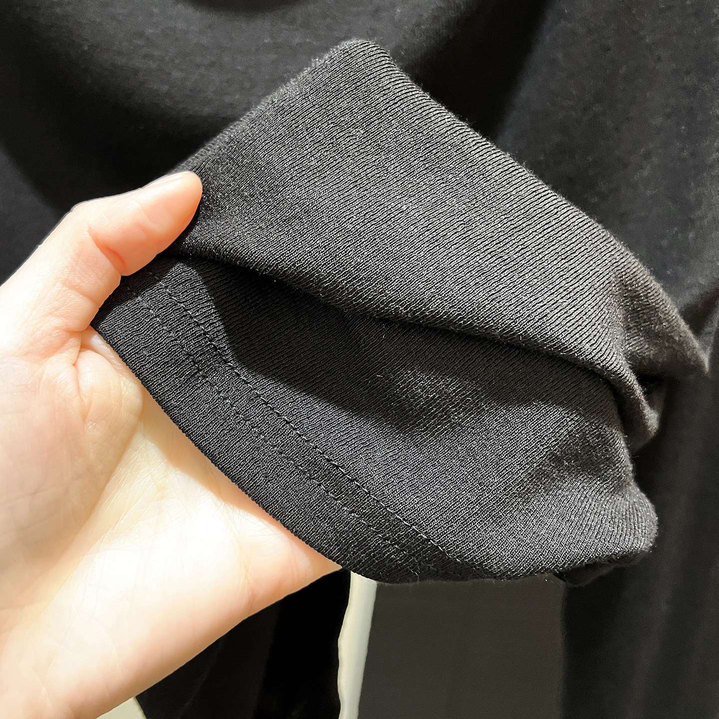 拉夏贝尔黑色斜肩荡领长袖女秋冬2025新款露肩打底衫内搭韩系上衣,淘宝优惠券,粉丝福利购,淘宝优惠卷