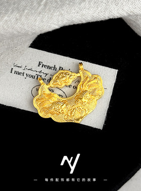 古法锦鲤平安锁项链女轻奢设计高级感越南沙金如意锁包气质锁骨链