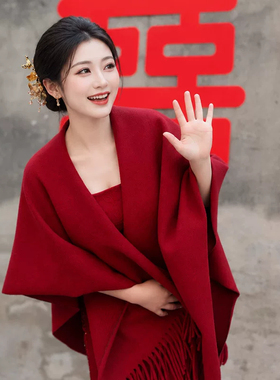 新娘订婚婚纱外搭白色开衫披肩