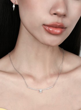 APM Monaco 小巧方形吊坠银色项链925纯银女精致高级感生日礼物