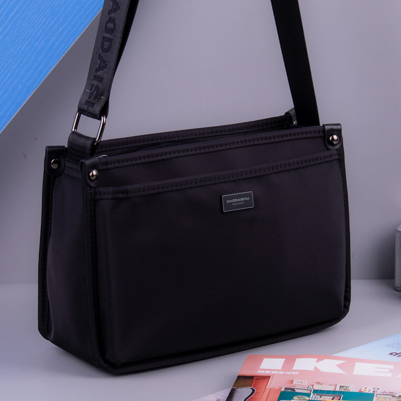 斜挎包男包2025新款帆布单肩包男小背包横款大容量休闲通勤邮差包,淘宝优惠券,粉丝福利购,淘宝优惠卷