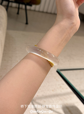 高冰种玛瑙手镯天然马料玉髓镯子