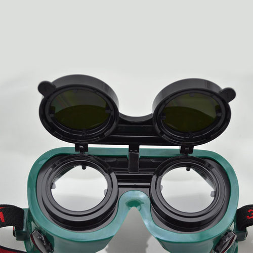 3M10197焊接防护眼罩/电焊眼镜/防电焊弧光护目镜/气焊铜焊锡焊 - 图1