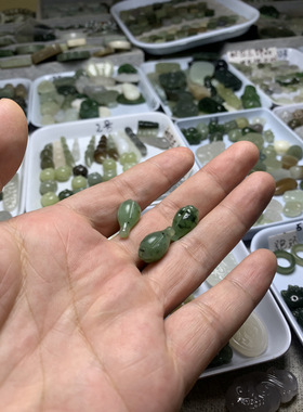 天然和田玉新疆碧玉果绿玉兰花吊坠挂件手机耳坠手链锁骨手牌包挂