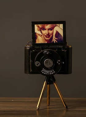 复古怀旧酒吧餐厅橱窗复古照相机