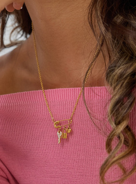 甜美女款小众设计感别针爱心项链