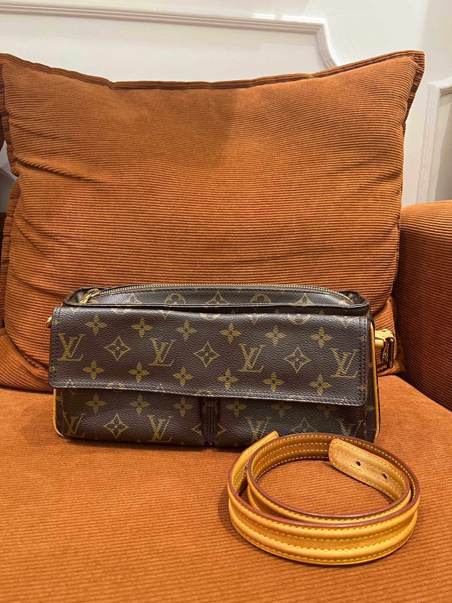 LOUIS VUITTON 2002 CITE GM M51181 – AMORE Vintage Tokyo