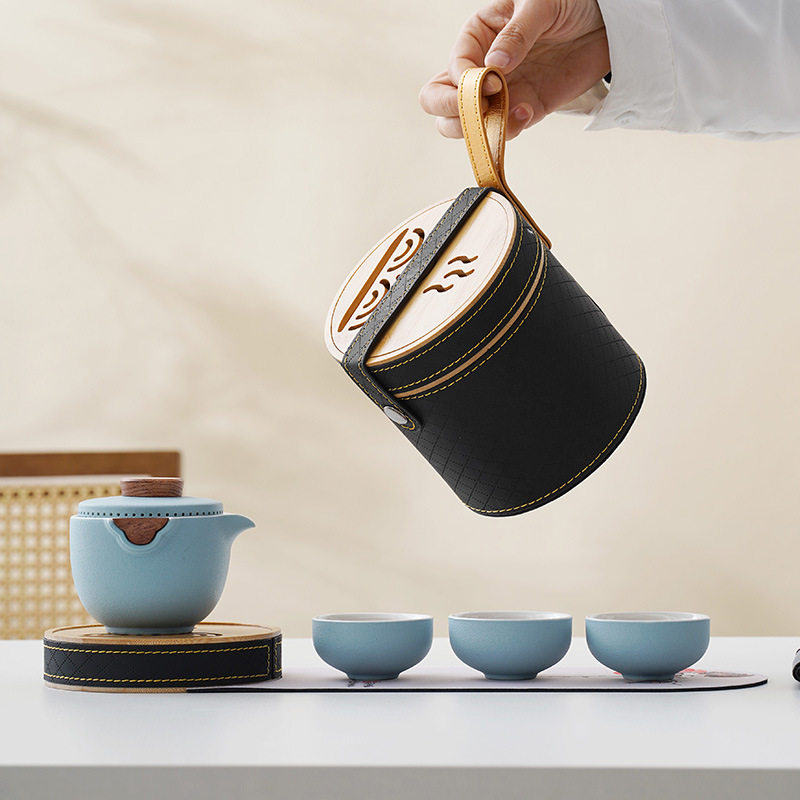 Portable one-pot, three-cup travel tea set for one person