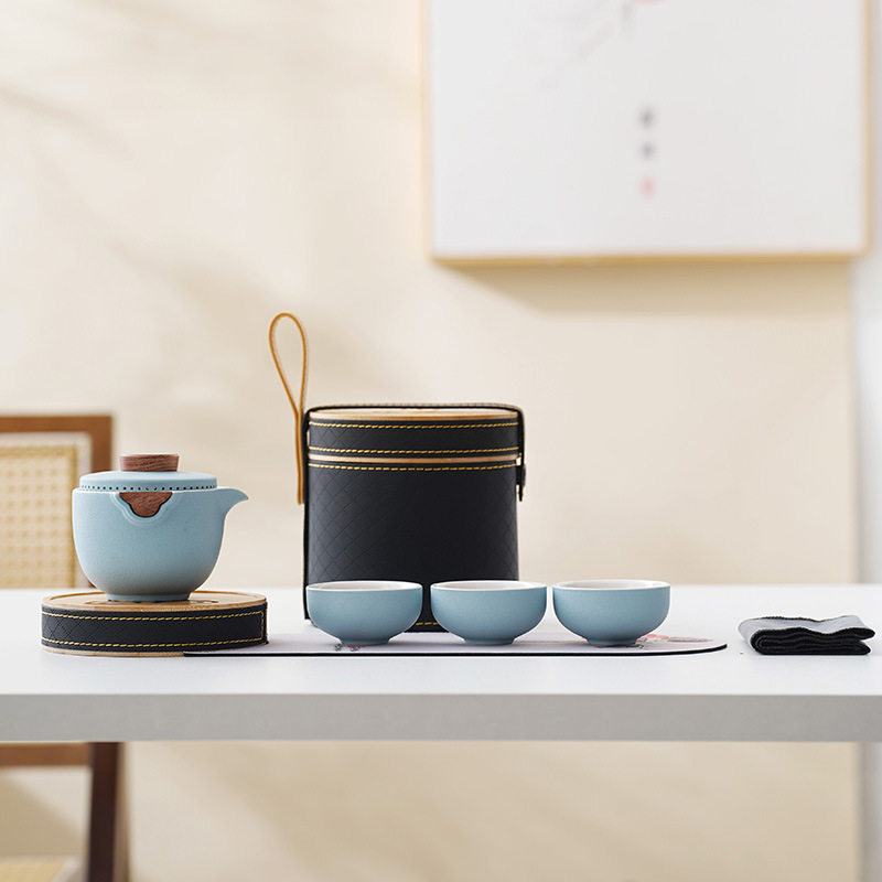 Portable one-pot, three-cup travel tea set for one person