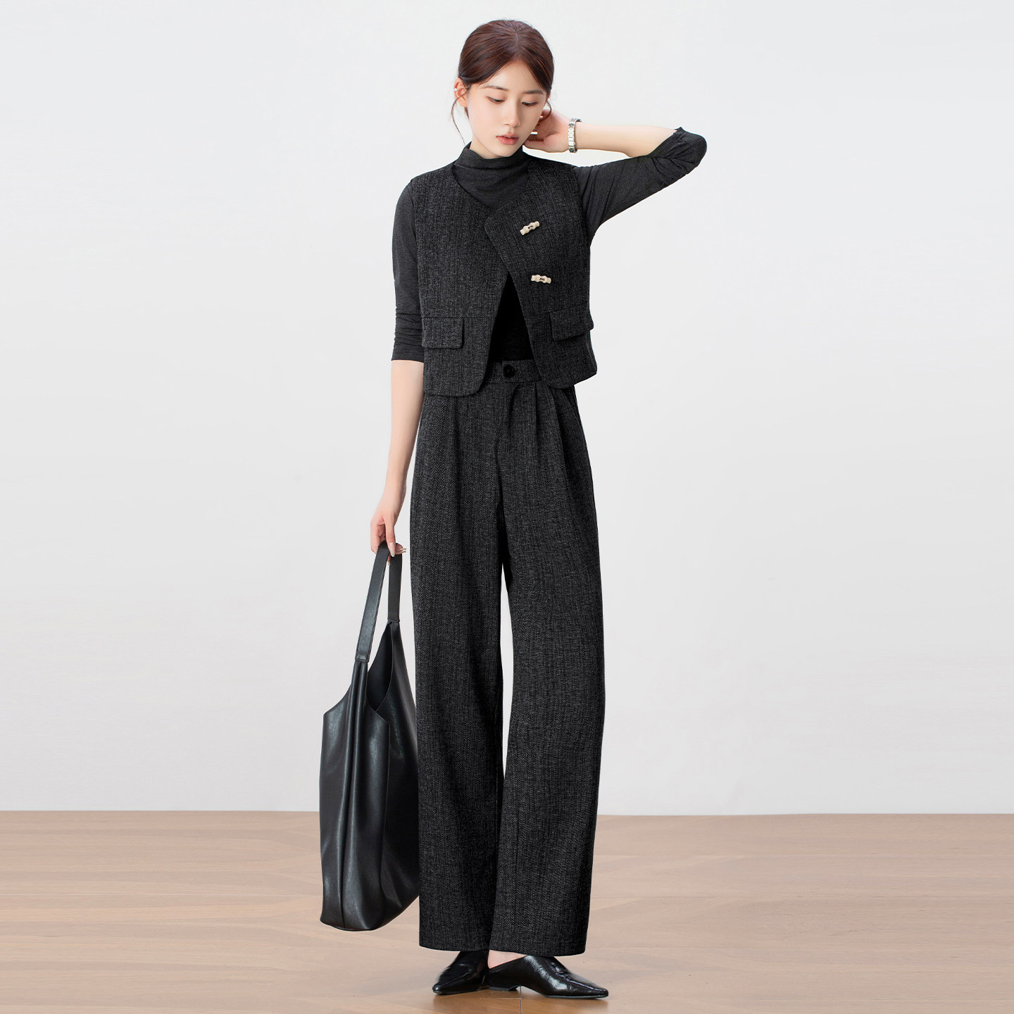 高级感马甲打底衫裤子套装女秋冬2025新款气质轻熟穿搭毛呢三件套,淘宝优惠券,粉丝福利购,淘宝优惠卷