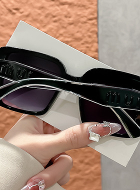 新款跨境时尚潮流方形闪光粉镜框高级感墨镜男女防紫外线太阳镜