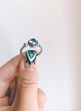 原创设计蓝色复古水晶原石雕花指环精致个性时尚气质百搭戒指女款