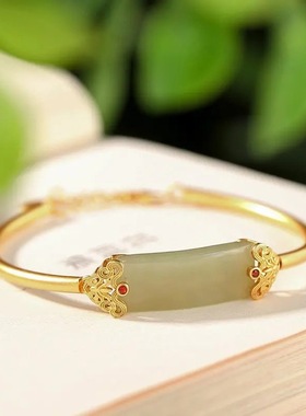 事事如意天然玉青玉髓手镯女镀古法金镶红宝石个性镂空古花纹手环