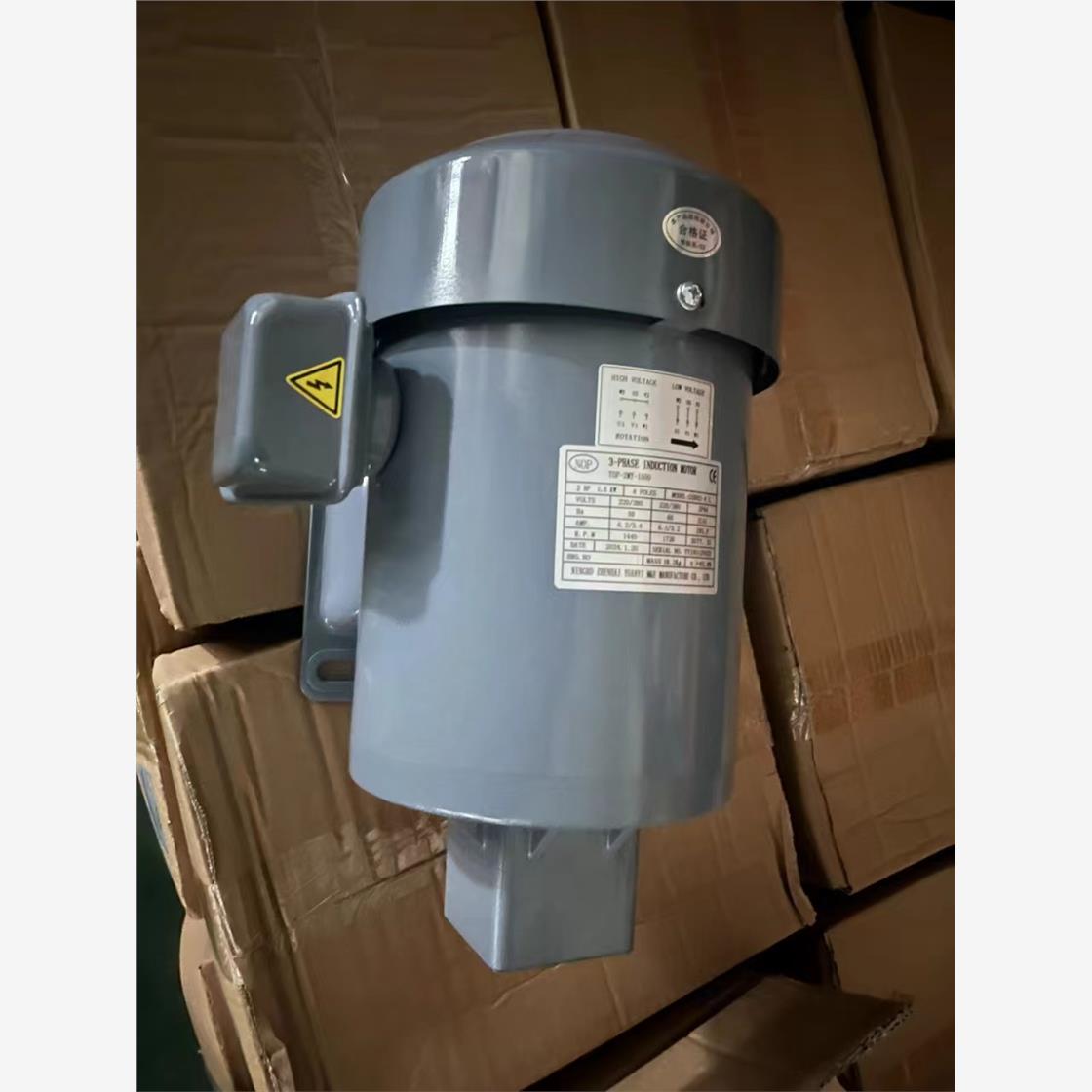 全新全新日本原装电机摆线泵液压泵TOP-2MY400-208HBMVB -3L现货 - 图1