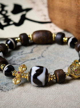 白化虎牙天珠搭配富森红土绿奇楠手链 原创文玩中式手串 一件代发