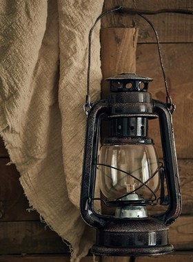 速发风啡古怀旧老提铁艺手式煤油灯家居书房咖复馆摆件 摄影道具