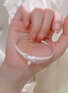 初见在逃公主古法999足银蝴蝶结铃铛吊坠手镯女实心开口纯银镯子