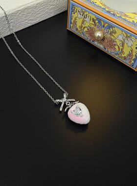 甜美少女微镶满锆蝴蝶结爱心锆石粉色植绒草莓项链女甜酷锁骨链潮