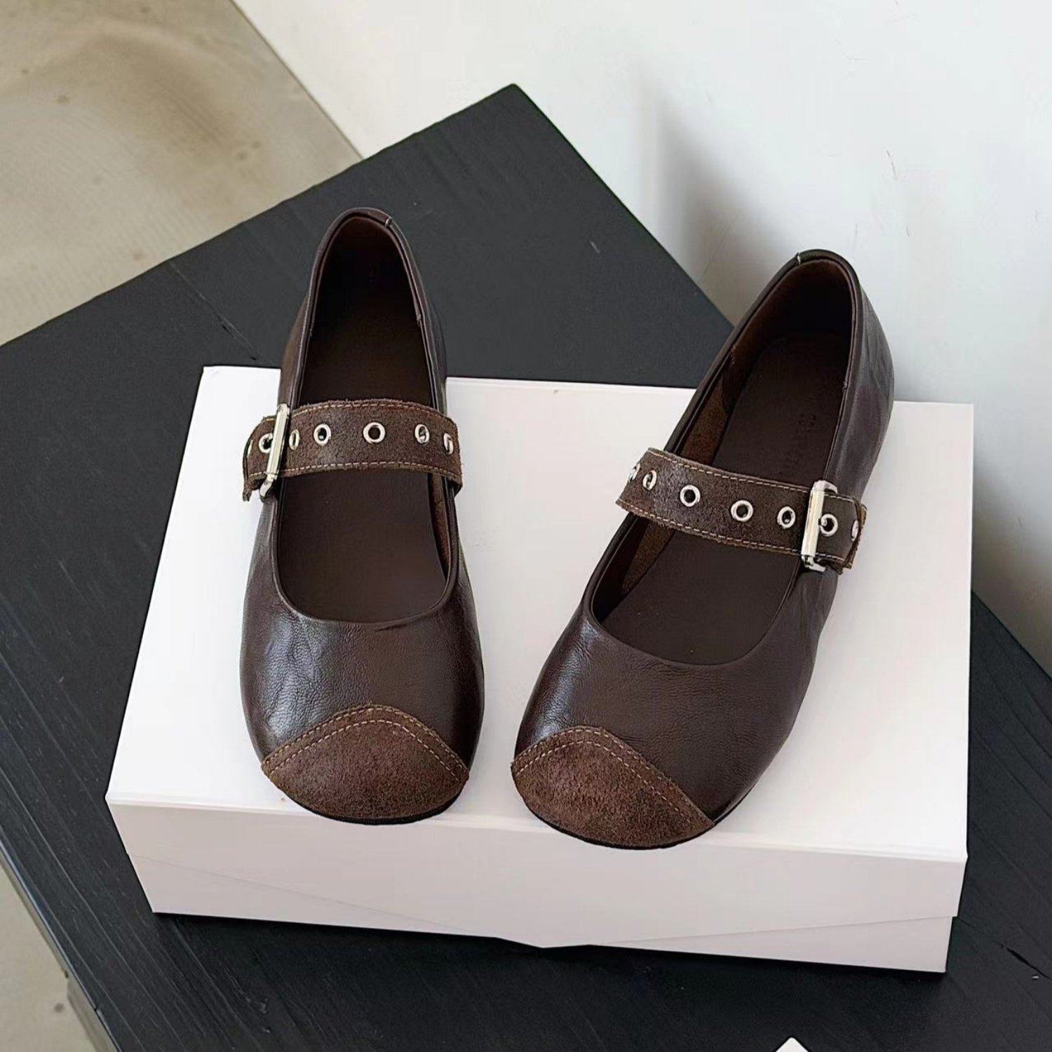 法式复古铆钉玛丽珍鞋女2026年春季新款平底一字扣带小众拼接单鞋,淘宝优惠券,粉丝福利购,淘宝优惠卷