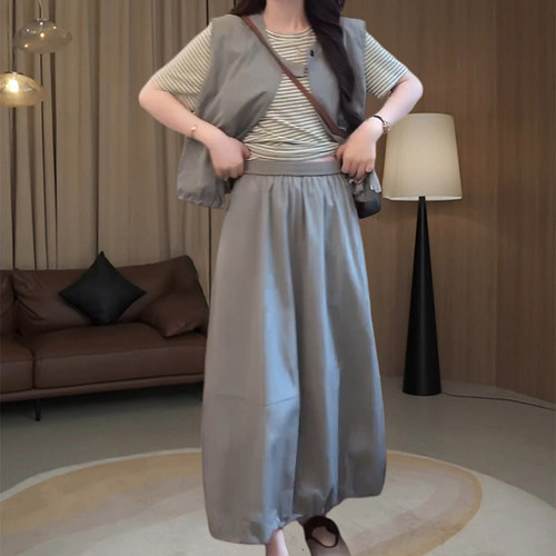 韩系简约时尚三件套女春夏季慵懒风宽松显瘦T恤马甲半身裙套装潮 - 图0