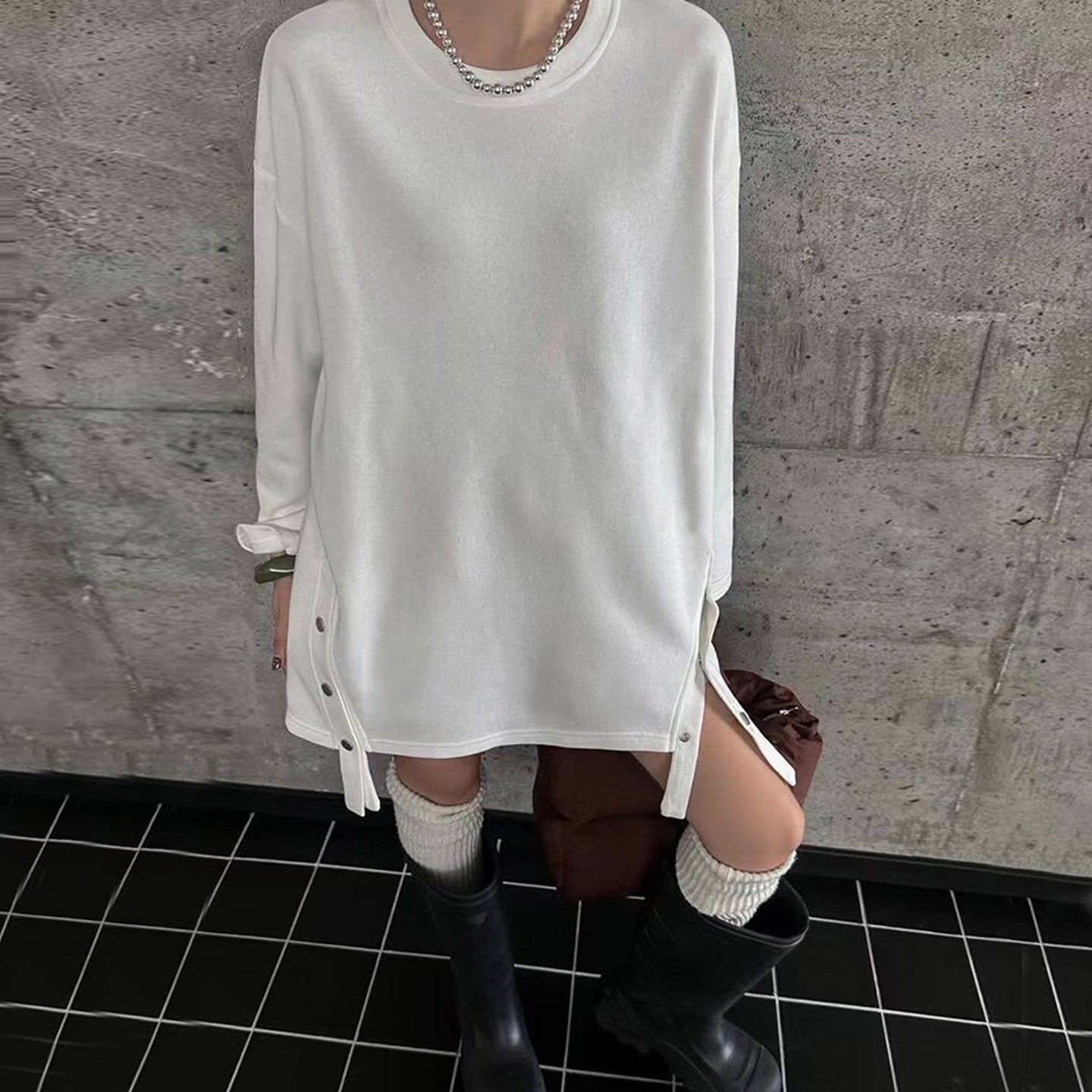 白色长袖卫衣女款 中长款遮臀上衣 慵懒风加绒打底衫,淘宝优惠券,粉丝福利购,淘宝优惠卷